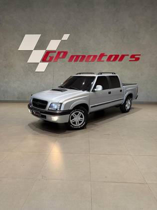 CHEVROLET S10 2.8 EXECUTIVE 4X4 CD 12V TURBO ELECTRONIC INTERCOOLER DIESEL 4P MANUAL